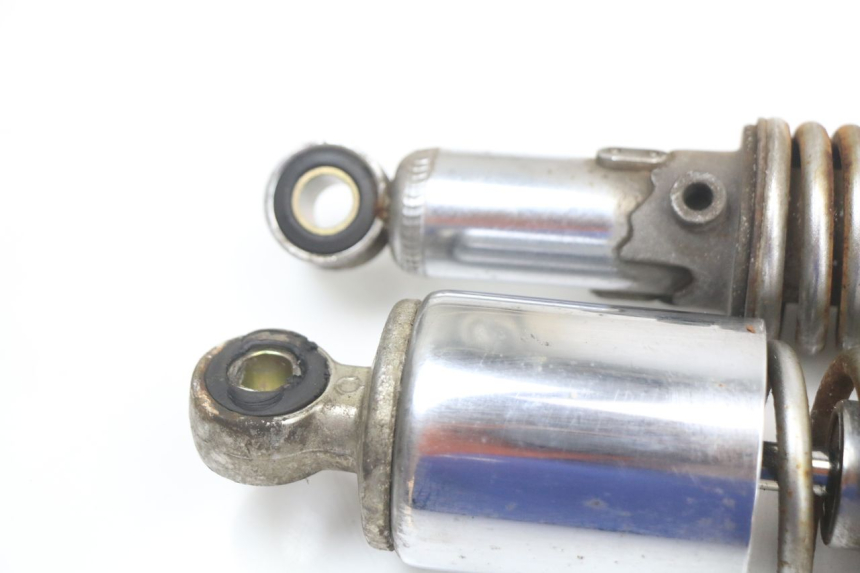 photo de PAAR FEDERBEIN  SUZUKI GN 125 (1997 - 2000) - Alternative Perspektive