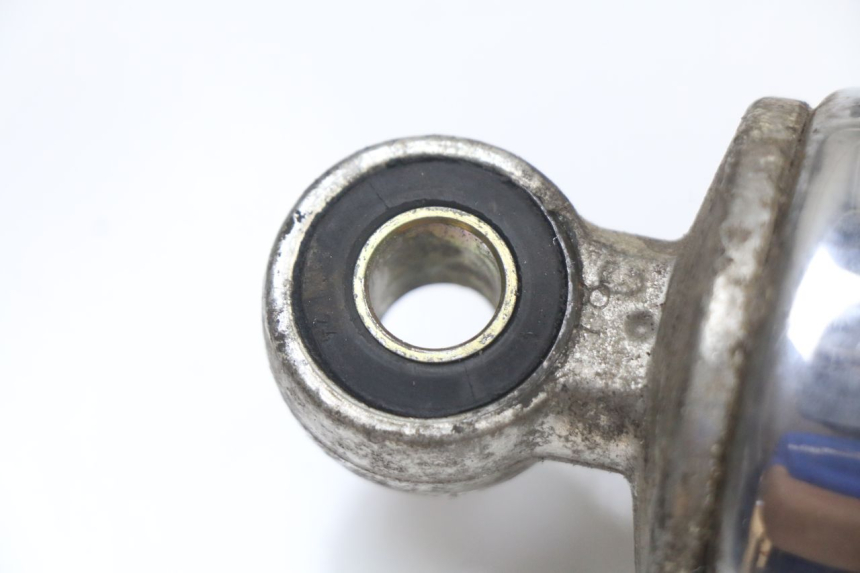 photo de PAAR FEDERBEIN  SUZUKI GN 125 (1997 - 2000) - Details der Befestigungspunkte