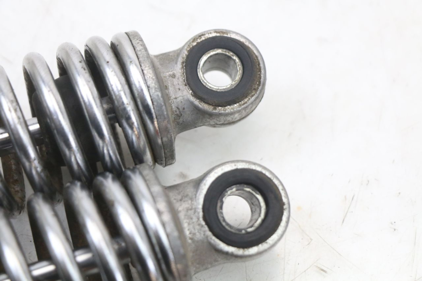 photo de PAAR FEDERBEIN  SUZUKI GSX E 250 (1982 - 1983) - Details der Befestigungspunkte