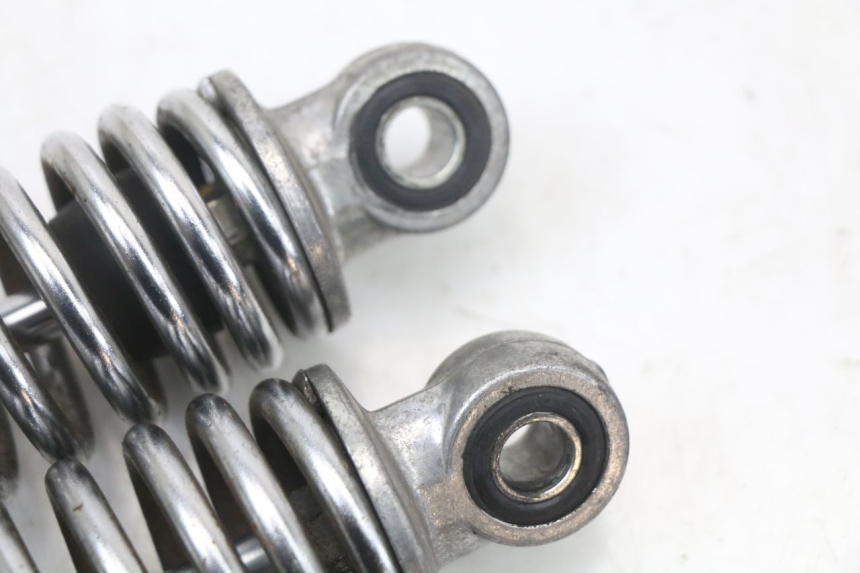 photo de PAAR FEDERBEIN  SUZUKI GSX E 250 (1982 - 1983) - Oberflächenzustand und Material