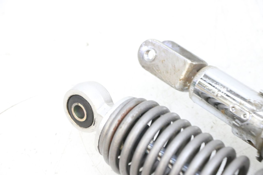 photo de PAAR FEDERBEIN  KYMCO LIKE 125 (2009 - 2016) - Details der Befestigungspunkte