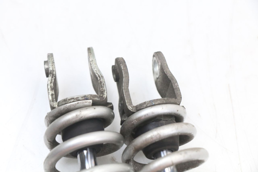 photo de HINTERE STOSSDÄMPFERPAAR HONDA PCX (JF28) 125 (2009 - 2011) - Alternative Perspektive