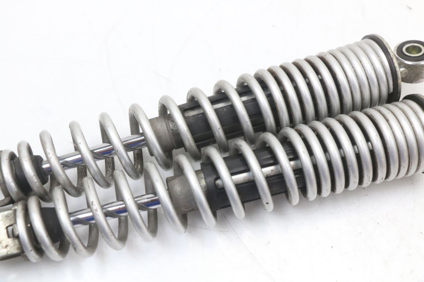 photo de HINTERE STOSSDÄMPFERPAAR HONDA PCX (JF28) 125 (2009 - 2011) - Technische Nahaufnahme