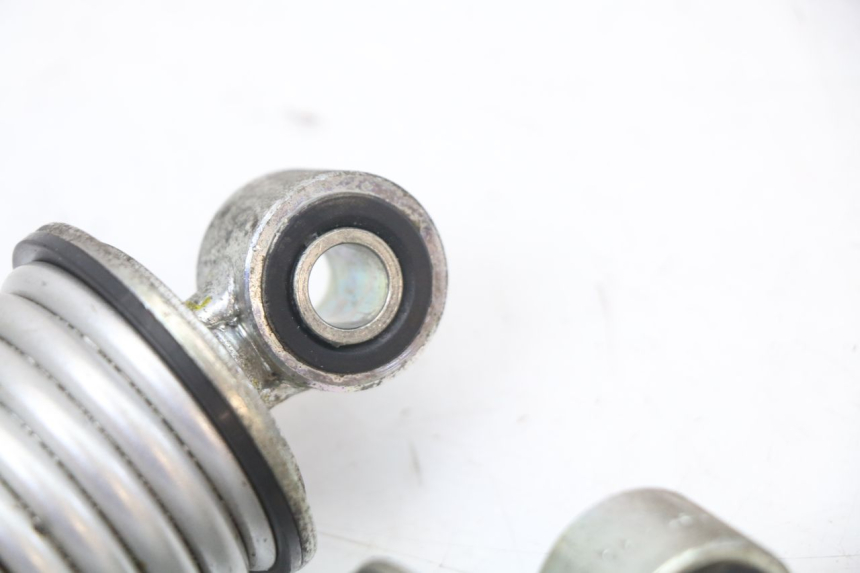 photo de HINTERE STOSSDÄMPFERPAAR HONDA PCX (JF28) 125 (2009 - 2011) - Details der Befestigungspunkte