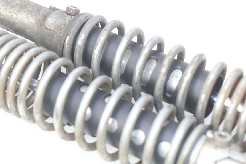 photo de HINTERE STOSSDÄMPFERPAAR KYMCO PEOPLE 250 (2004 - 2008) - Details der Befestigungspunkte