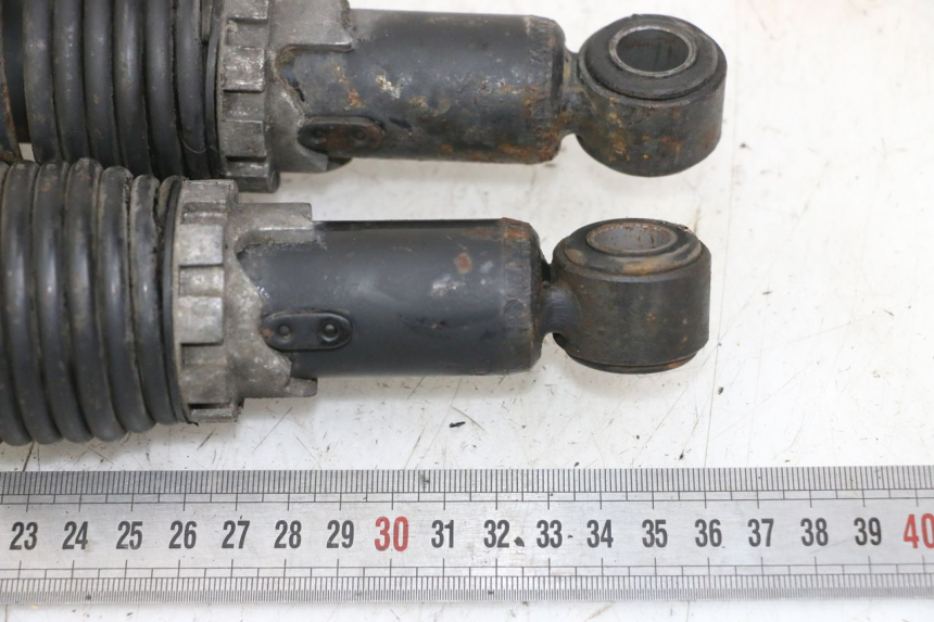 photo de PAAR FEDERBEIN  PIAGGIO BEVERLY 125 (1998 - 2005) - Detailansicht des Bauteils