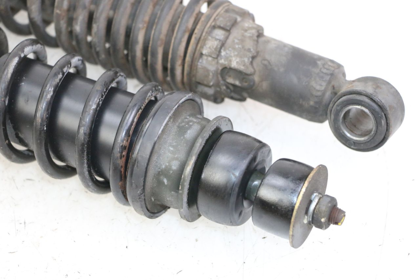 photo de PAAR FEDERBEIN PIAGGIO VESPA GRANTURISMO 200 (2004 - 2005) - Oberflächenzustand und Material