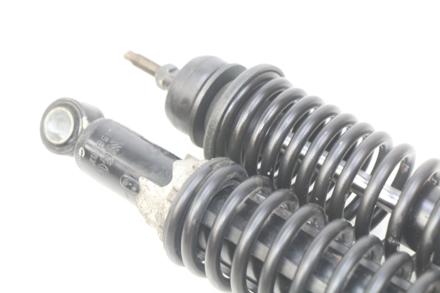 photo de HINTERE STOSSDÄMPFERPAAR PIAGGIO VESPA GTS IGET ABS 125 (2017 - 2023) - Technische Nahaufnahme