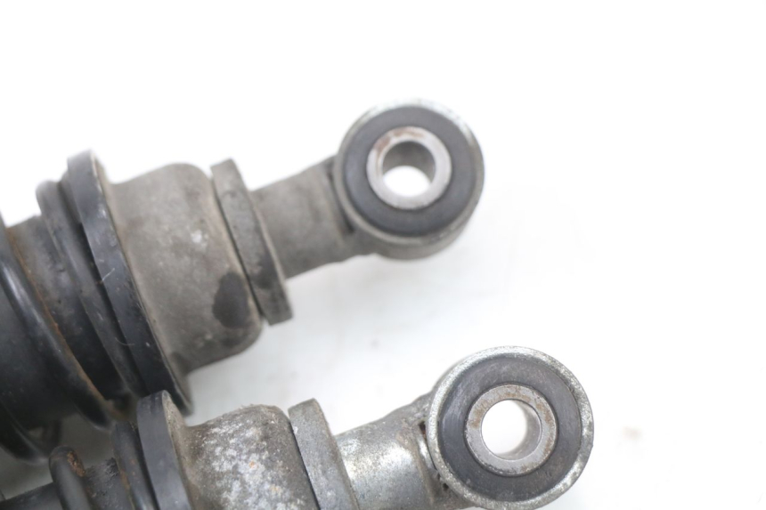 photo de HINTERE STOSSDÄMPFERPAAR PIAGGIO X8 125 (2004 - 2007) - Details der Befestigungspunkte