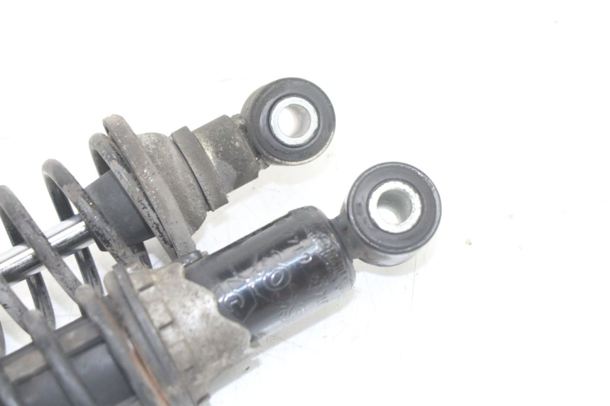 photo de HINTERE STOSSDÄMPFERPAAR PIAGGIO XEVO - X EVO 125 (2007 - 2017) - Details der Befestigungspunkte