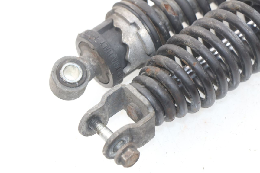 photo de PAAR FEDERBEIN  YAMAHA YP MAJESTY 125 (1998 - 2001) - Zoom auf Gebrauchszustand