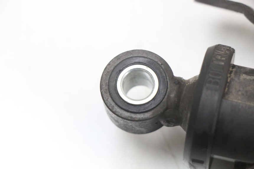 photo de HINTERE STOSSDÄMPFERPAAR YAMAHA YP MAJESTY 125 (2002 - 2006) - Alternative Perspektive