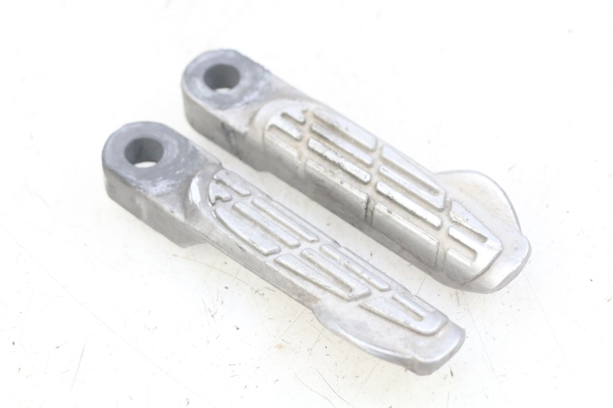 photo de PAAR FUßRASTENHALTER HINTEN KYMCO AGILITY 16+ 4T 50 (2018 - 2023) - Hauptansicht