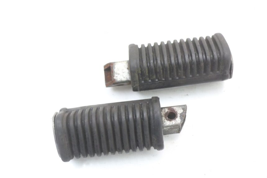 photo de FUSSRASTEN HINTEN HYOSUNG GV AQUILA 125 (2000 - 2009) - Hauptansicht