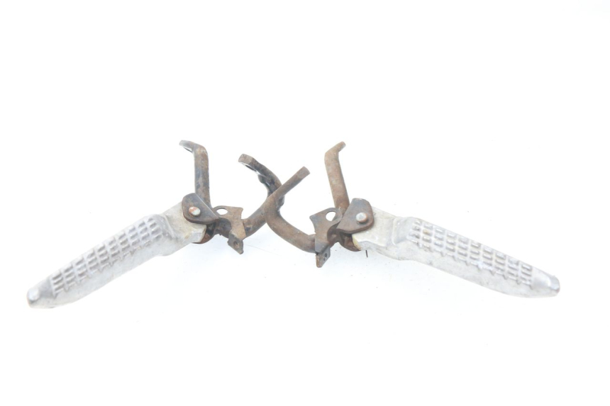 photo de PAAR FUßRASTENHALTER HINTEN JONWAY AZTRAL 125 (2008 - 2017) - Detailansicht des Bauteils