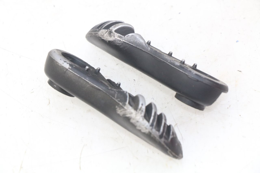 photo de PAAR FUßRASTENHALTER HINTEN MBK BOOSTER SPIRIT NAKED 50 (2004 - 2017) - Zoom auf Gebrauchszustand