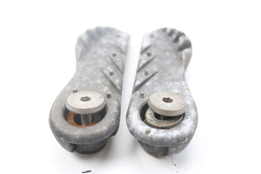 photo de PAAR FUßRASTENHALTER HINTEN YAMAHA BW'S EASY 50 (2013 - 2016) - Detailansicht des Bauteils