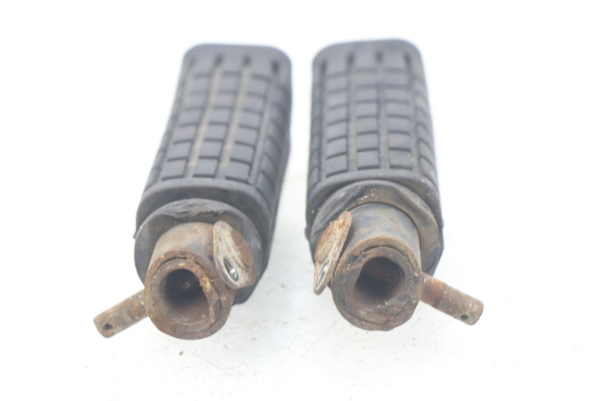 photo de FUSSRASTEN HINTEN HONDA CBR R 125 (2003 - 2006) - Detailansicht des Bauteils