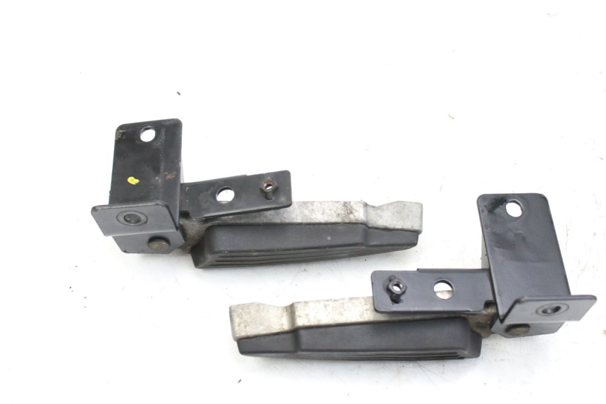 photo de PAAR FUßRASTENHALTER HINTEN PEUGEOT CITYSTAR 50 (2013 - 2017) - Detailansicht des Bauteils