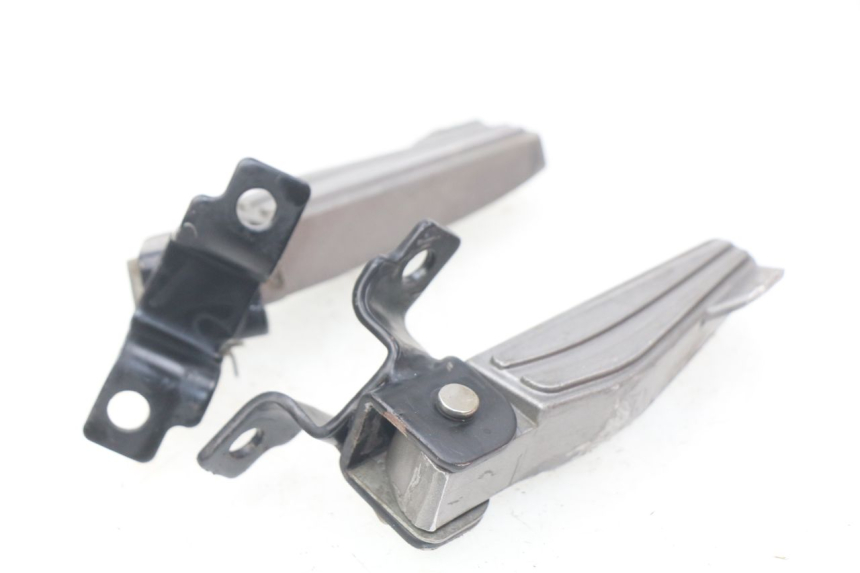 photo de FUSSRASTEN HINTEN RIDE CLASSIC 2T 50 (2014 - 2022) - Oberflächenzustand und Material