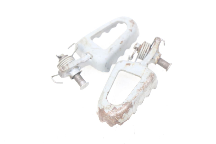 photo de FUSSRASTEN HINTEN LONCIN DIRT BIKE 125 - Detailansicht des Bauteils