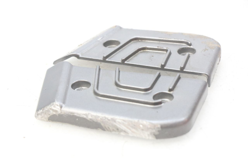 photo de PAAR FUßRASTENHALTER HINTEN TNT MOTOR GRIDO 2T 50 (2010 - 2019) - Zoom auf Gebrauchszustand