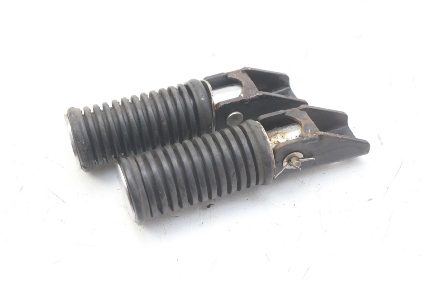 photo de PAAR FUßRASTENHALTER HINTEN KEEWAY HURRICANE 50 (2006 - 2019) - Hauptansicht