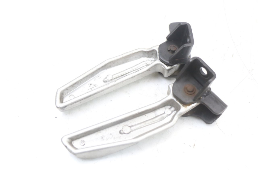 photo de PAAR FUßRASTENHALTER HINTEN SYM JET 14 4T 50 (2018 - 2022) - Zoom auf Gebrauchszustand