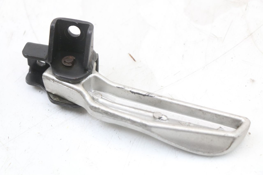 photo de PAAR FUßRASTENHALTER HINTEN SYM JET 14 4T 50 (2018 - 2022) - Oberflächenzustand und Material