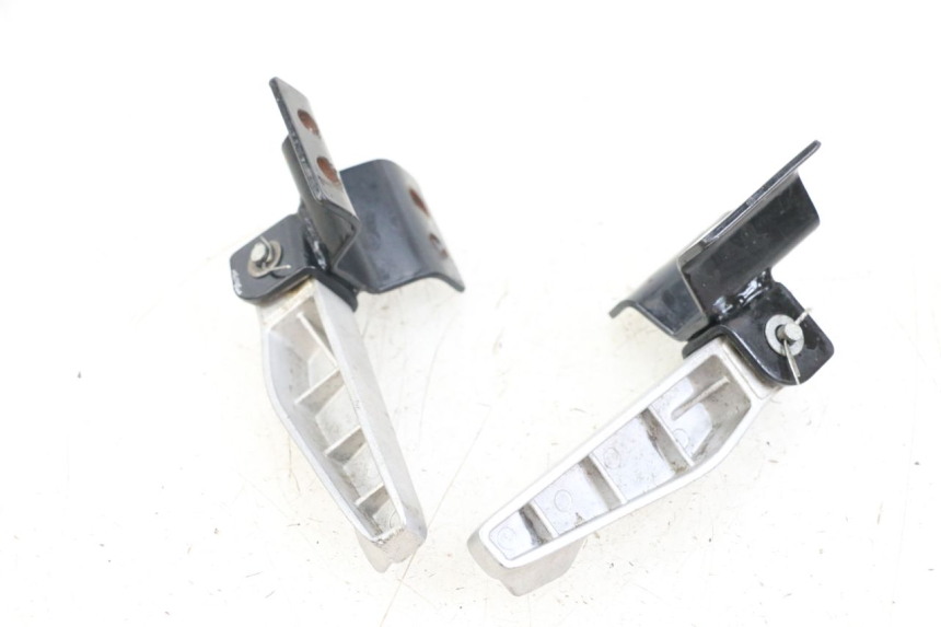 photo de PAAR FUßRASTENHALTER HINTEN RIDE KALLIO 50 (2010 - 2019) - Zoom auf Gebrauchszustand