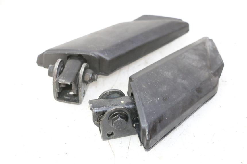 photo de PAAR FUßRASTENHALTER HINTEN PEUGEOT KISBEE 2T 50 (2010 - 2017) - Zoom auf Gebrauchszustand