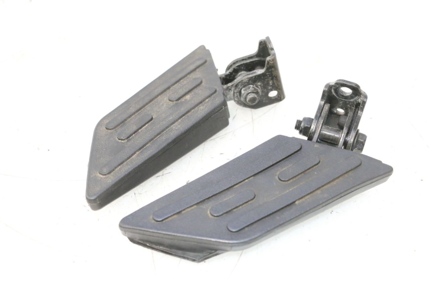 photo de PAAR FUßRASTENHALTER HINTEN PEUGEOT KISBEE 2T 50 (2010 - 2017) - Hauptansicht
