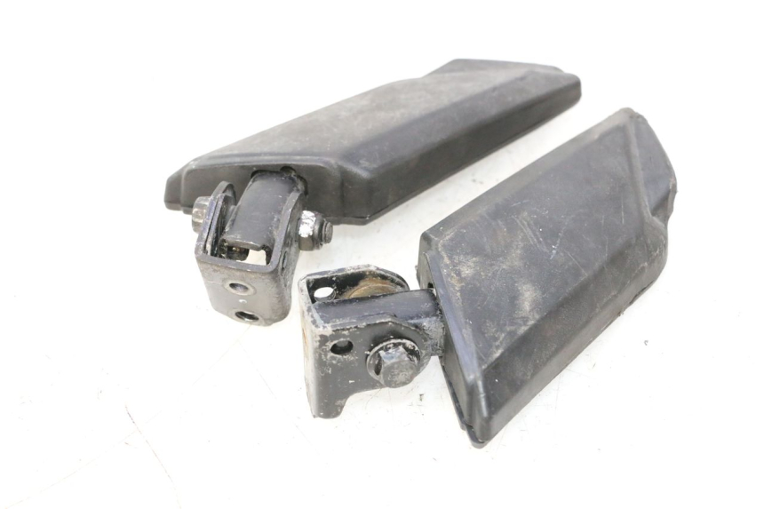 photo de PAAR FUßRASTENHALTER HINTEN PEUGEOT KISBEE 2T 50 (2010 - 2017) - Details der Befestigungspunkte