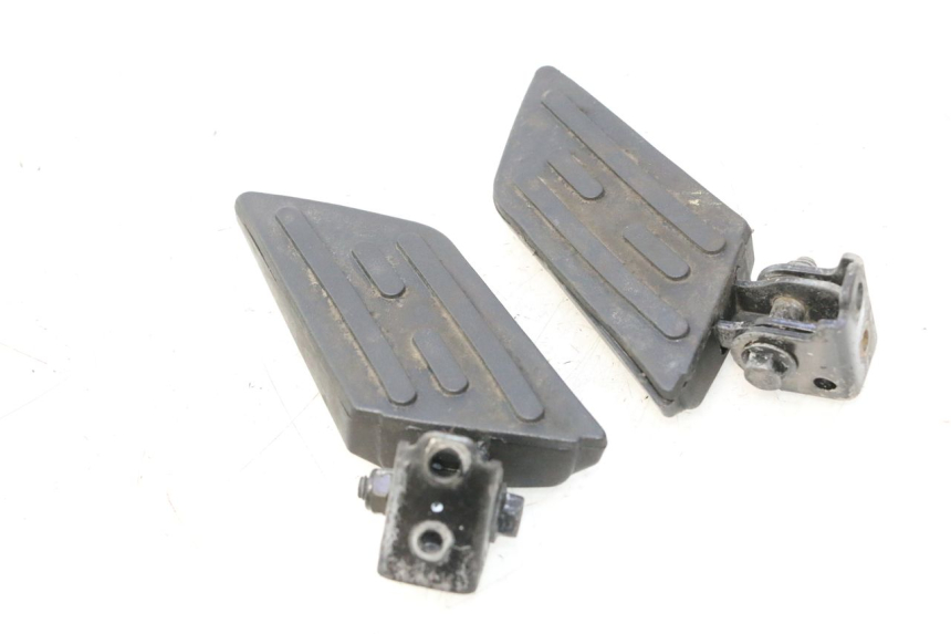 photo de PAAR FUßRASTENHALTER HINTEN PEUGEOT KISBEE 2T 50 (2010 - 2017) - Oberflächenzustand und Material