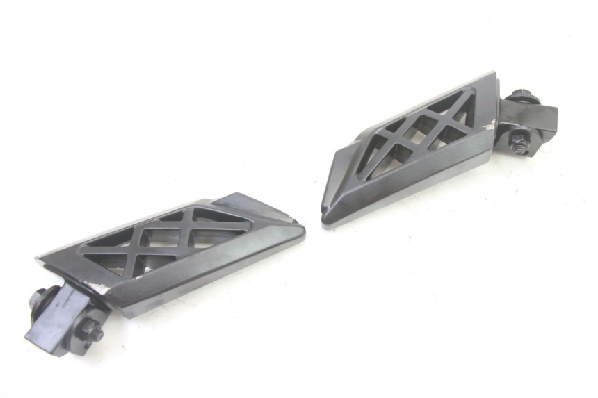 photo de PAAR FUßRASTENHALTER HINTEN PEUGEOT KISBEE 4T 50 (2018 - 2022) - Technische Nahaufnahme