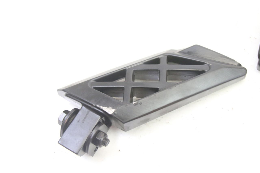 photo de PAAR FUßRASTENHALTER HINTEN PEUGEOT KISBEE 4T 50 (2018 - 2022) - Gesamtansicht des Produkts