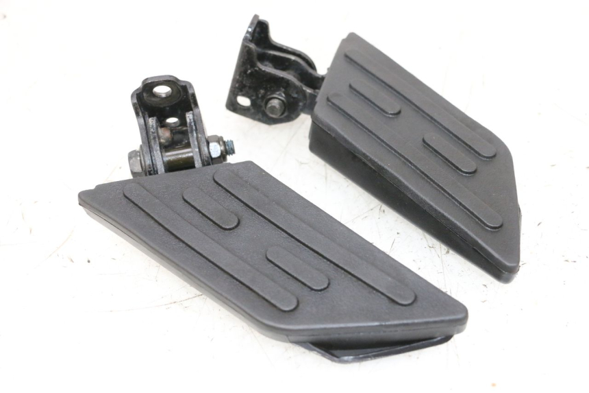 photo de PAAR FUßRASTENHALTER HINTEN PEUGEOT KISBEE 4T 50 (2010 - 2017) - Hauptansicht