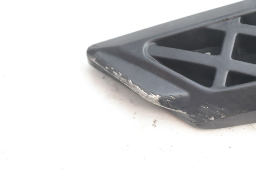 photo de PAAR FUßRASTENHALTER HINTEN PEUGEOT KISBEE 4T 50 (2018 - 2022) - Detaillierte Sichtprüfung