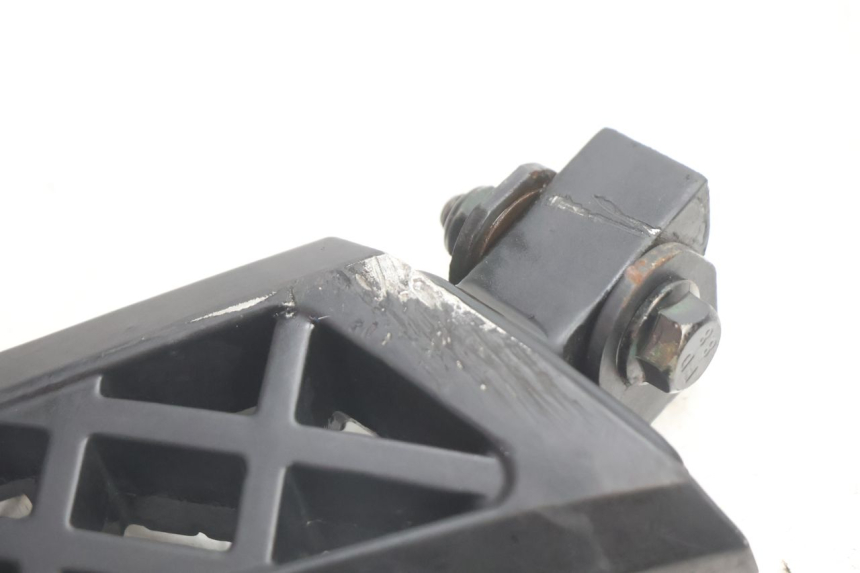 photo de PAAR FUßRASTENHALTER HINTEN PEUGEOT KISBEE 4T 50 (2018 - 2022) - Alternativer Blickwinkel