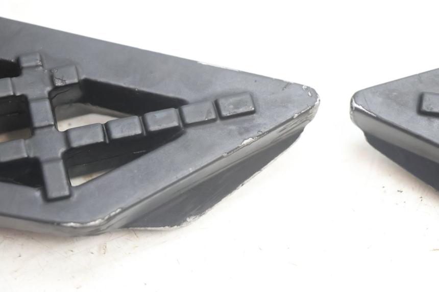 photo de PAAR FUßRASTENHALTER HINTEN PEUGEOT KISBEE 4T 50 (2018 - 2022) - Technische Nahaufnahme