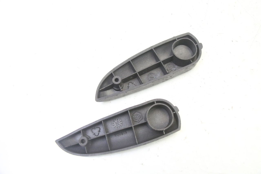 photo de FUSSRASTEN HINTEN PIAGGIO LIBERTY 4T 50 (2009 - 2015) - Zoom auf Gebrauchszustand