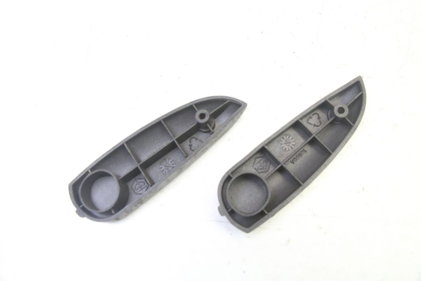 photo de FUSSRASTEN HINTEN PIAGGIO LIBERTY 4T 50 (2009 - 2015) - Alternative Perspektive