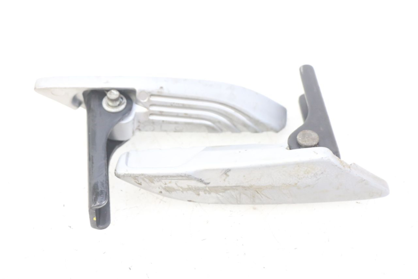 photo de PAAR FUßRASTENHALTER HINTEN PIAGGIO LIBERTY IGET 4T 50 (2015 - 2020) - Gesamtansicht des Produkts