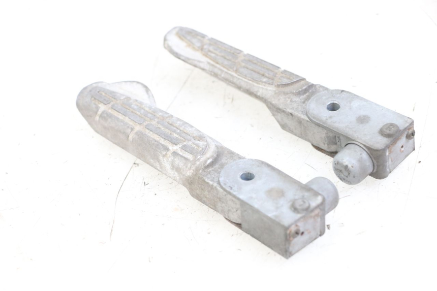 photo de PAAR FUßRASTENHALTER HINTEN KYMCO LIKE 125 (2009 - 2016) - Alternative Perspektive