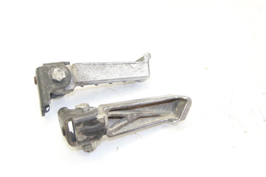 photo de PAAR FUßRASTENHALTER HINTEN PEUGEOT LUDIX 50 (2008 - 2017) - Detailansicht des Bauteils