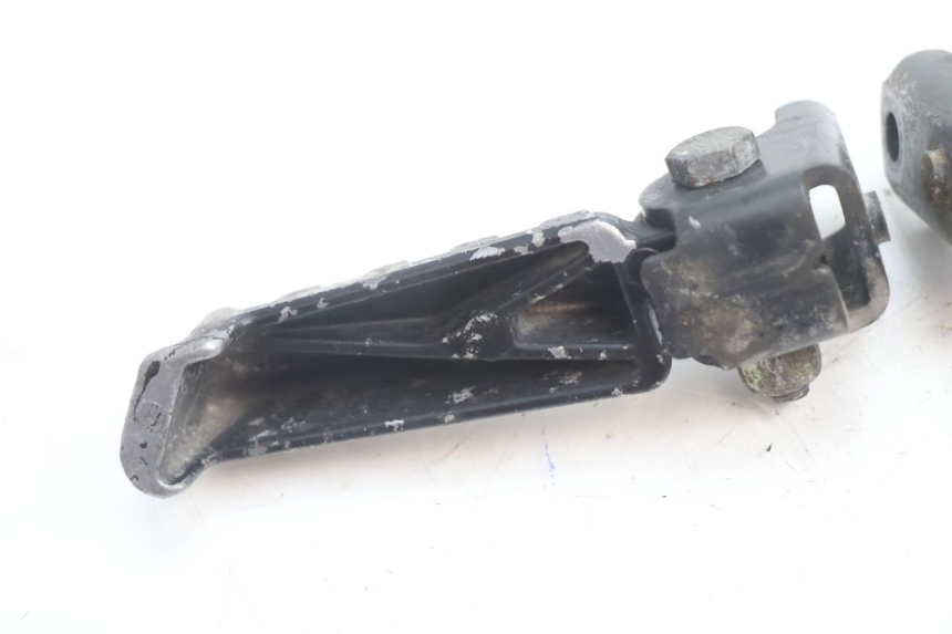 photo de FUSSRASTEN HINTEN PEUGEOT LUDIX ONE 50 (2004 - 2013) - Technische Nahaufnahme
