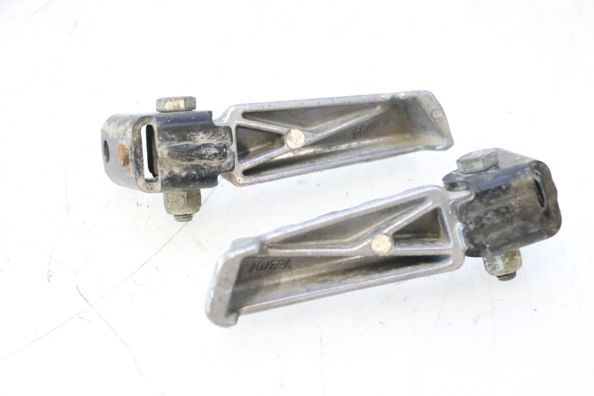 photo de FUSSRASTEN HINTEN PEUGEOT LUDIX ONE 50 (2004 - 2006) - Alternative Perspektive