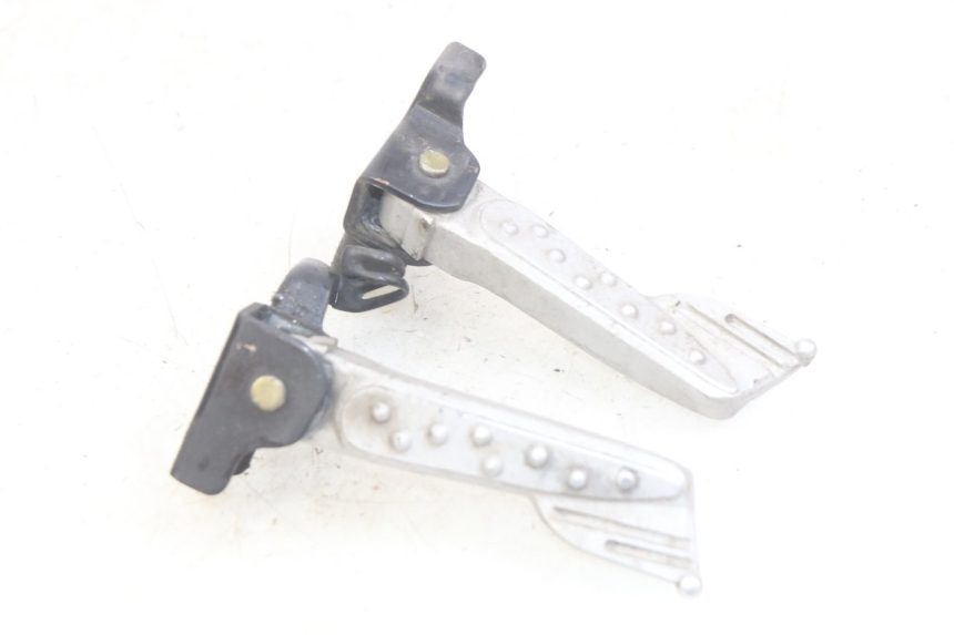 photo de PAAR FUßRASTENHALTER HINTEN SYM MIO 50 (2011 - 2017) - Hauptansicht