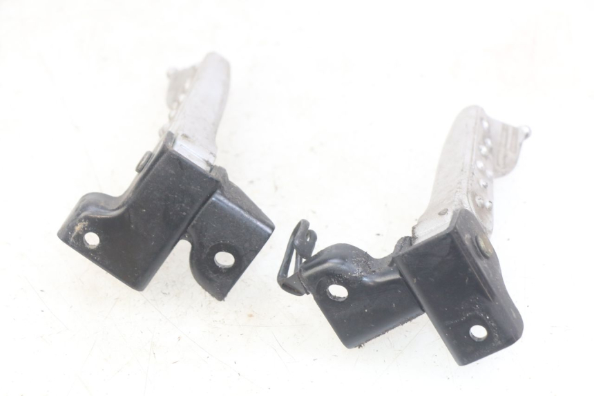 photo de PAAR FUßRASTENHALTER HINTEN SYM MIO 50 (2011 - 2017) - Alternative Perspektive