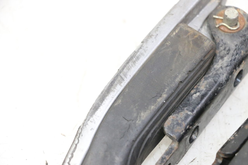 photo de FUSSRASTEN HINTEN PIAGGIO MP3 500 (2014 - 2017) - Zoom auf Komponenten